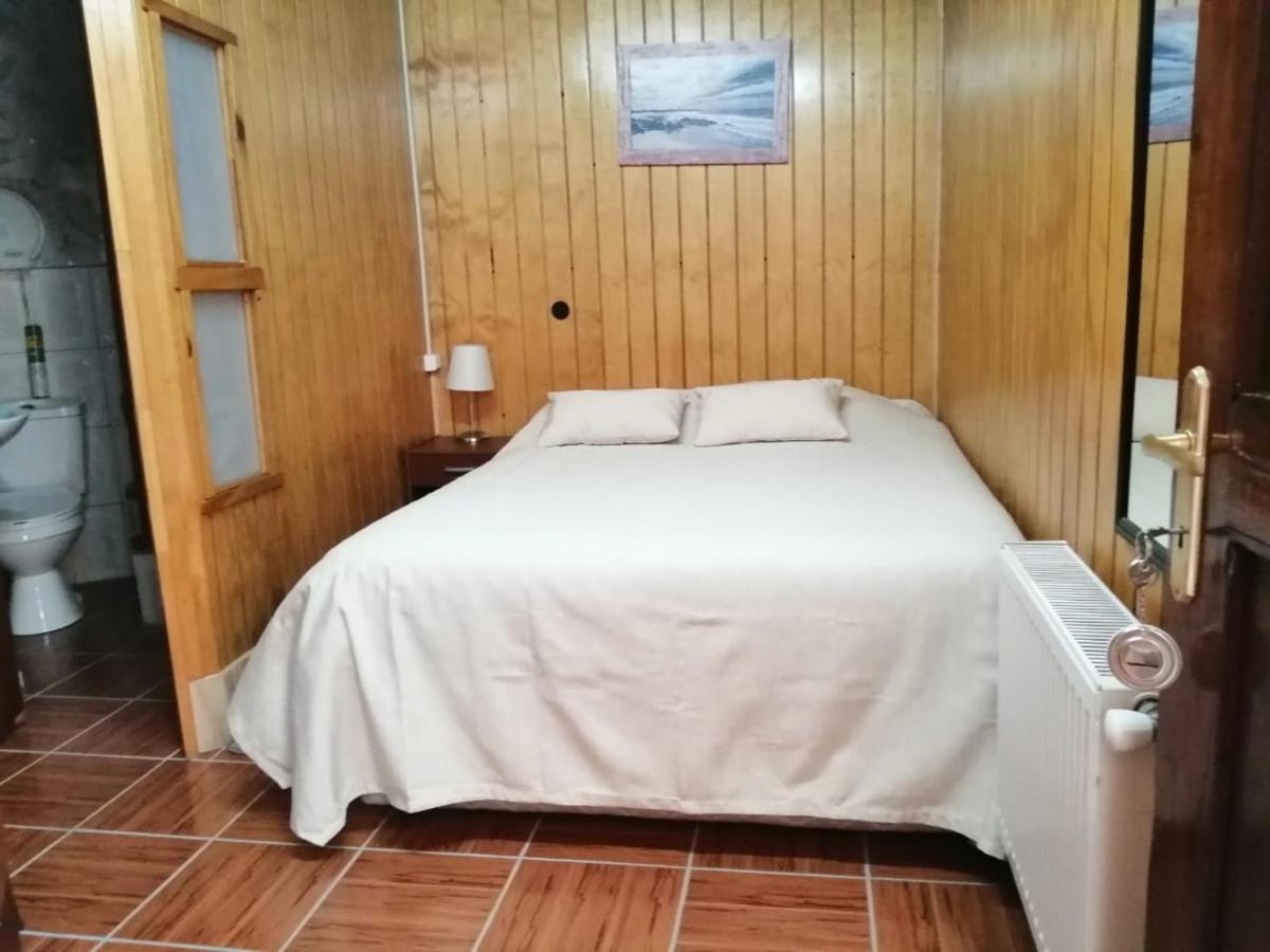Hostal Copiapo Puerto Montt Exterior photo