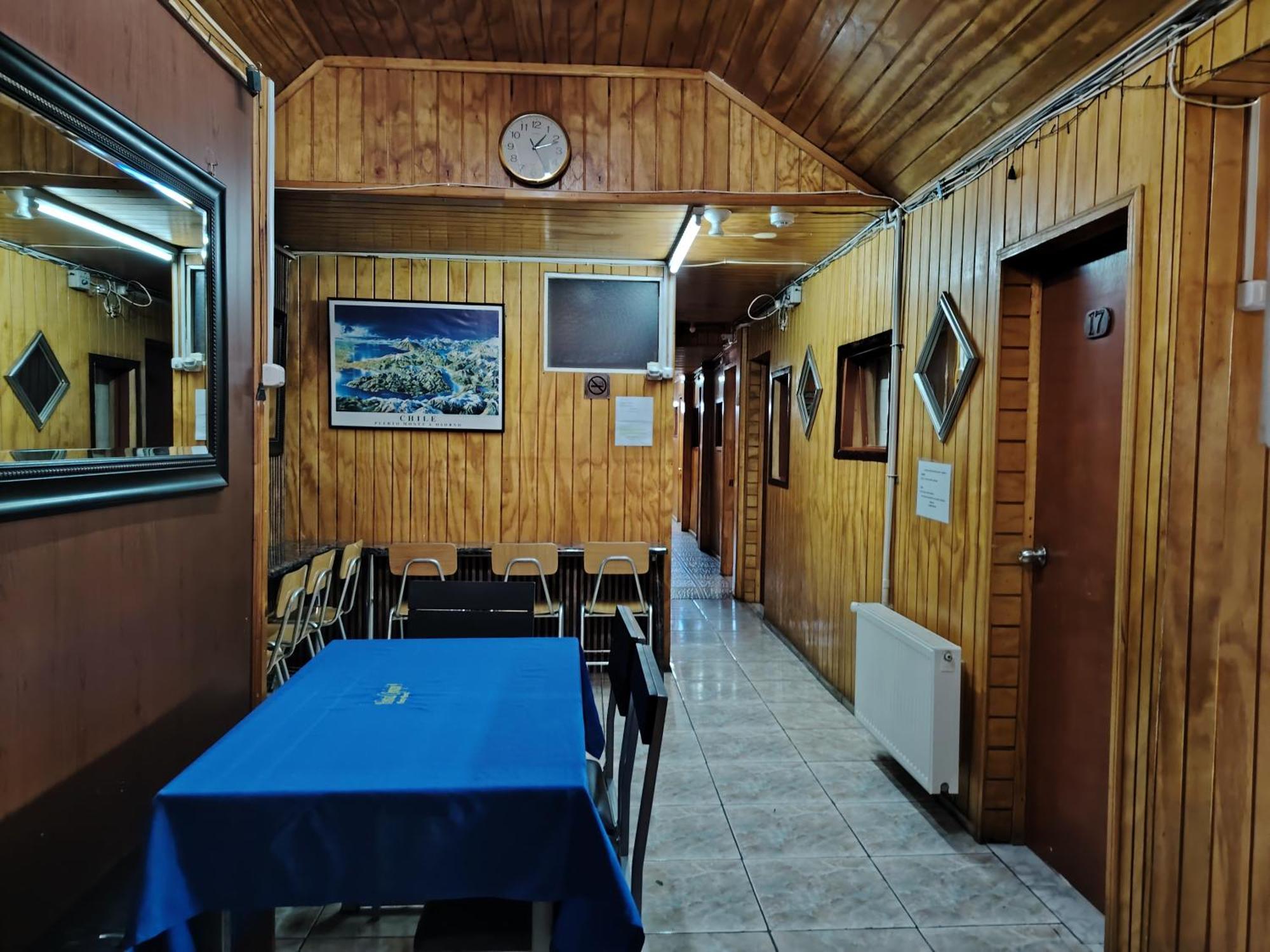 Hostal Copiapo Puerto Montt Exterior photo